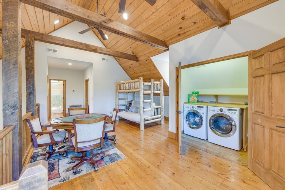 Washer & Dryer | Detergent Provided