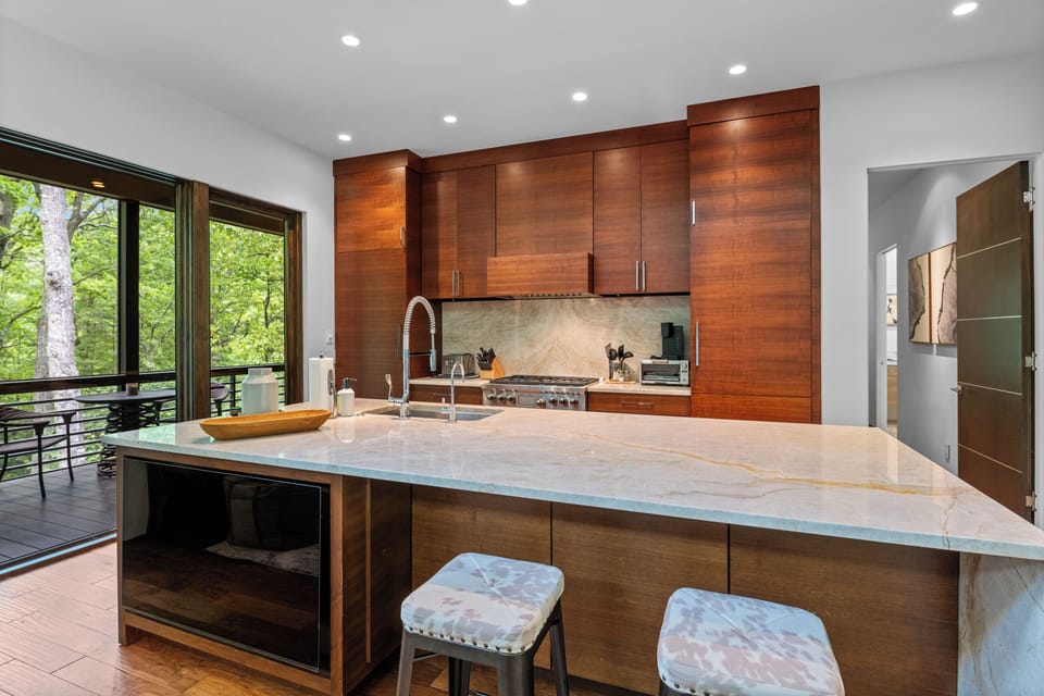 Kitchen, Main Level