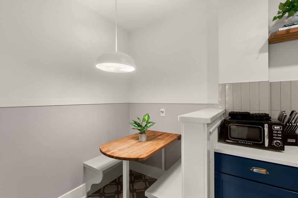 Dining Nook in Kitchen