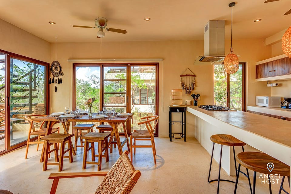 Beautiful natural elements and wood touches