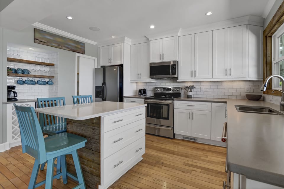 Roomy kitchen