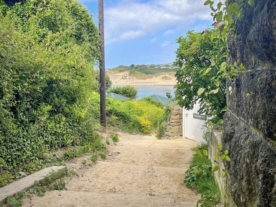 Porthkidney steps | Crossways, Lelant, near Hayle