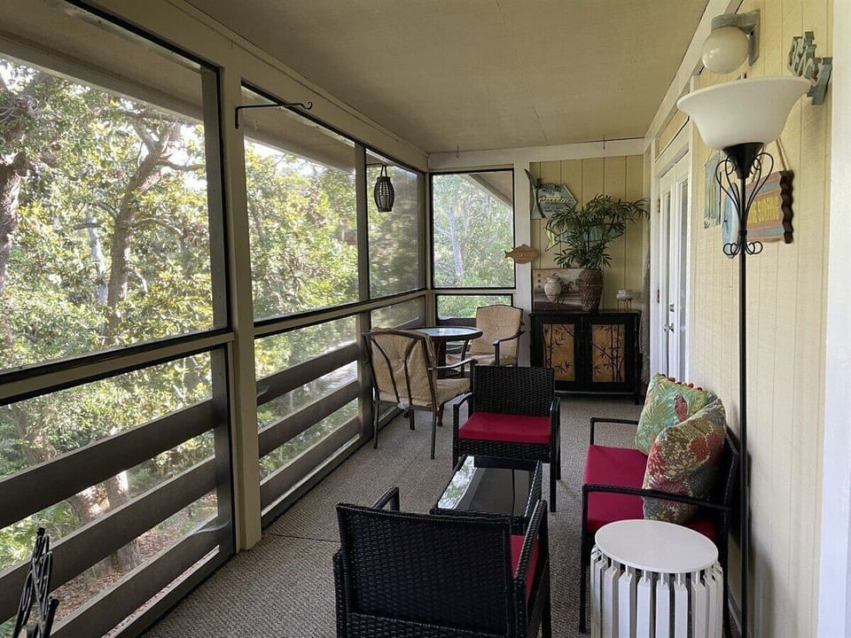 Your Private Screened-In Porch