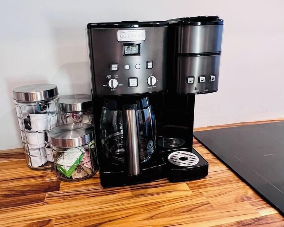 Stocked with k-cups, creamers and sugar. 