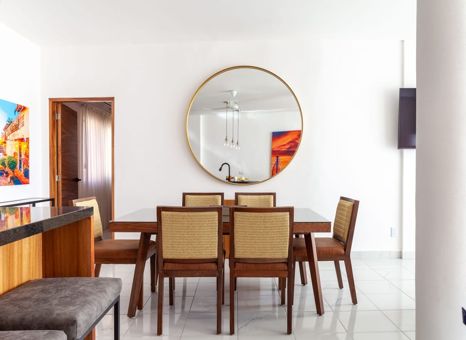 Condo - Image 7