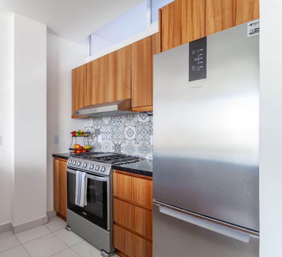 Condo - Image 10
