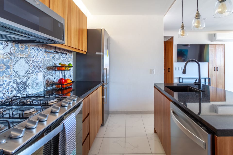 Condo - Image 10