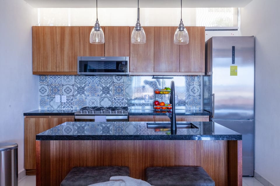 Condo - Image 8