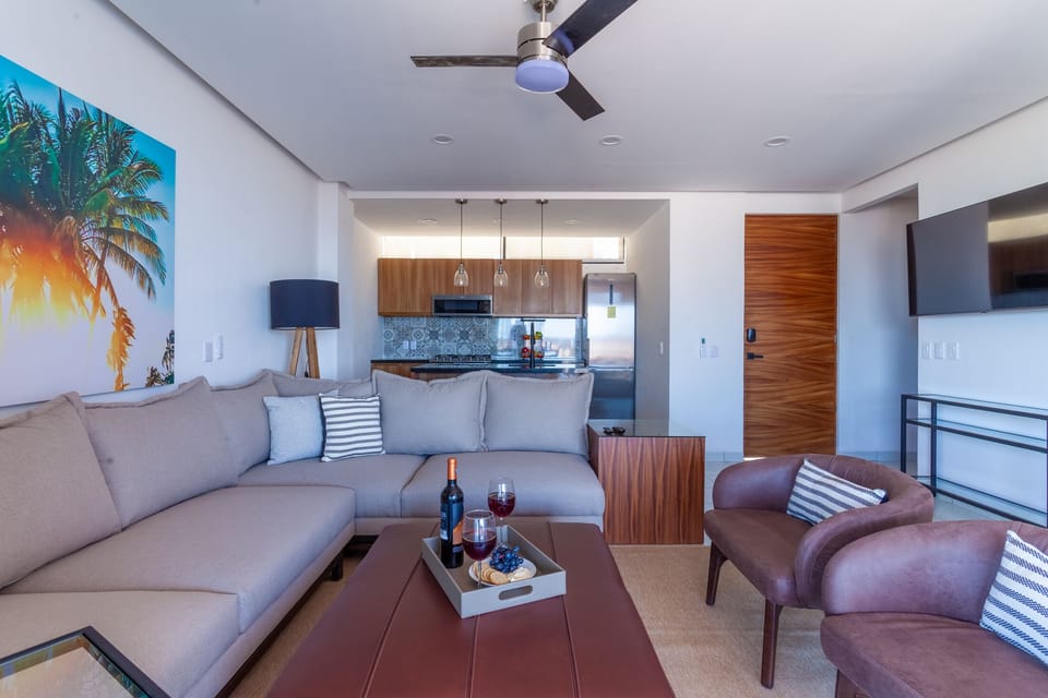 Condo - Image 7