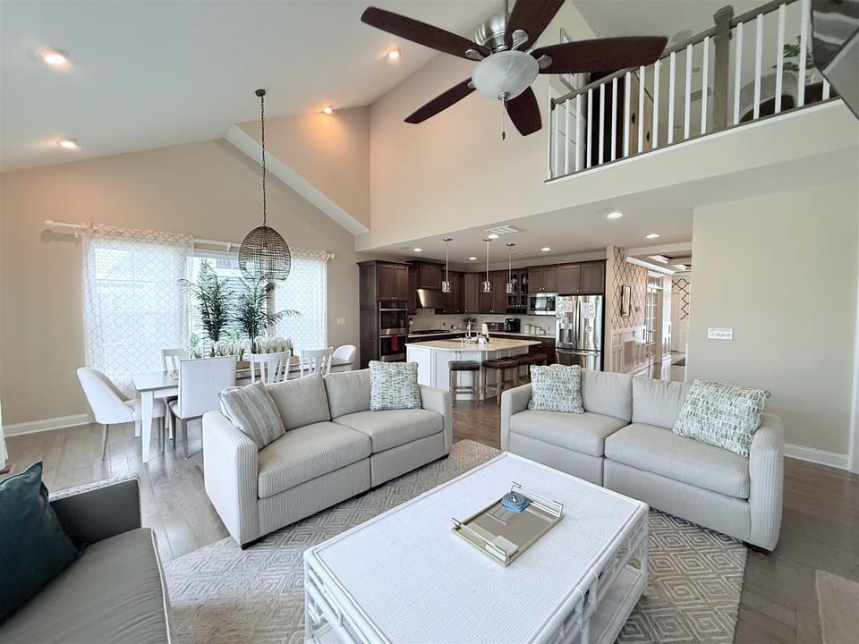 Open Floor Plan with 2nd Floor Balcony