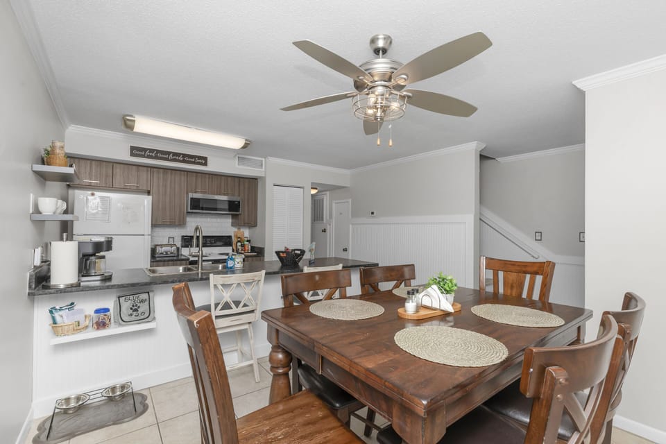 Dining area with kitchen