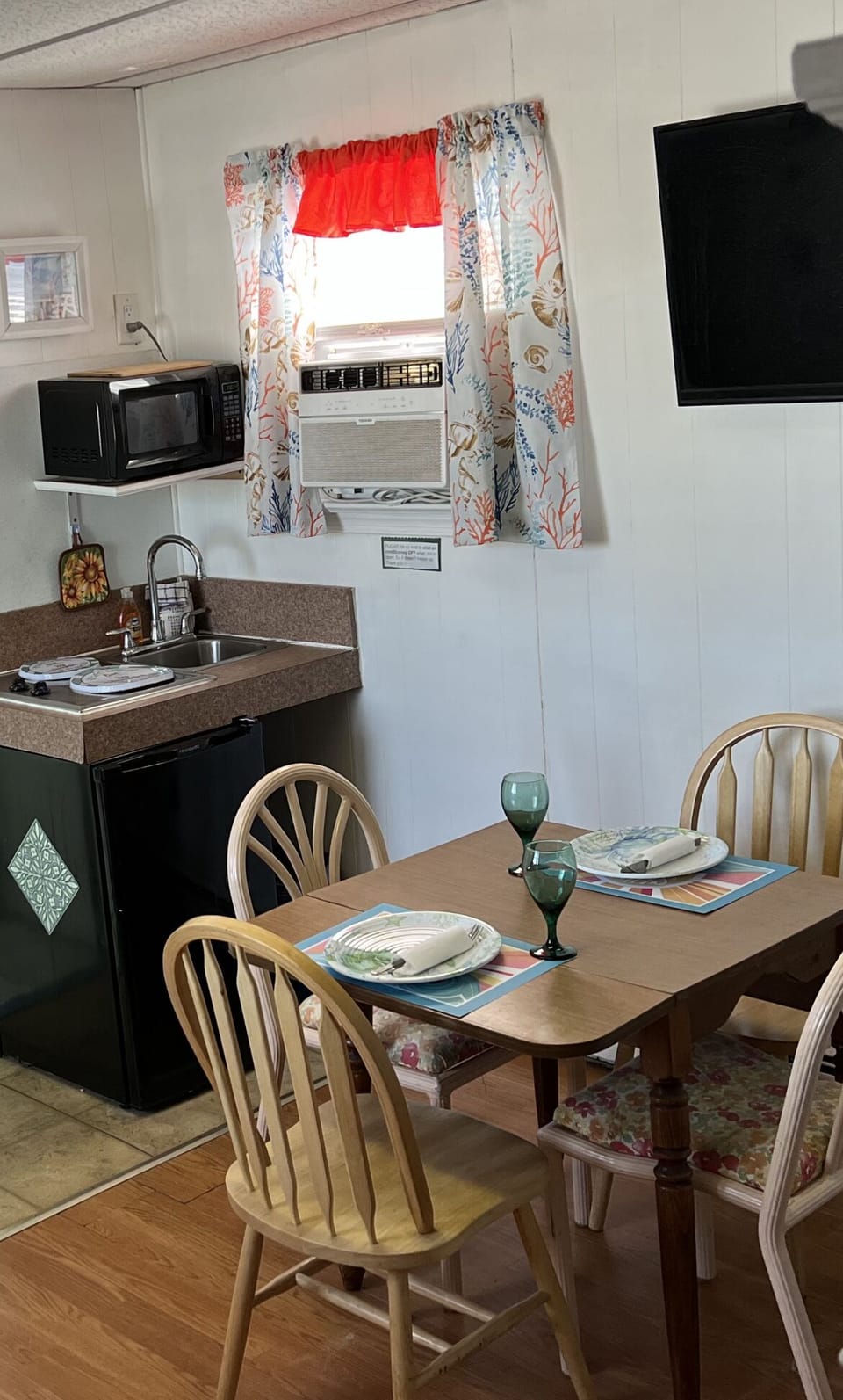 Kitchen/ microwave, stove top - table can open to sit 6 guest also coffee tables