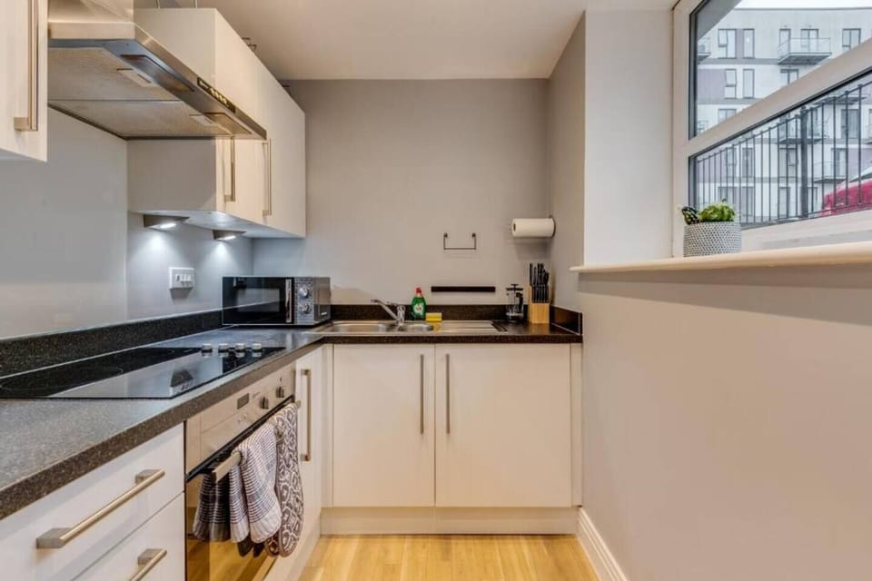 ddd3416f-30c6-43e6-8212-fc6e7cec070b