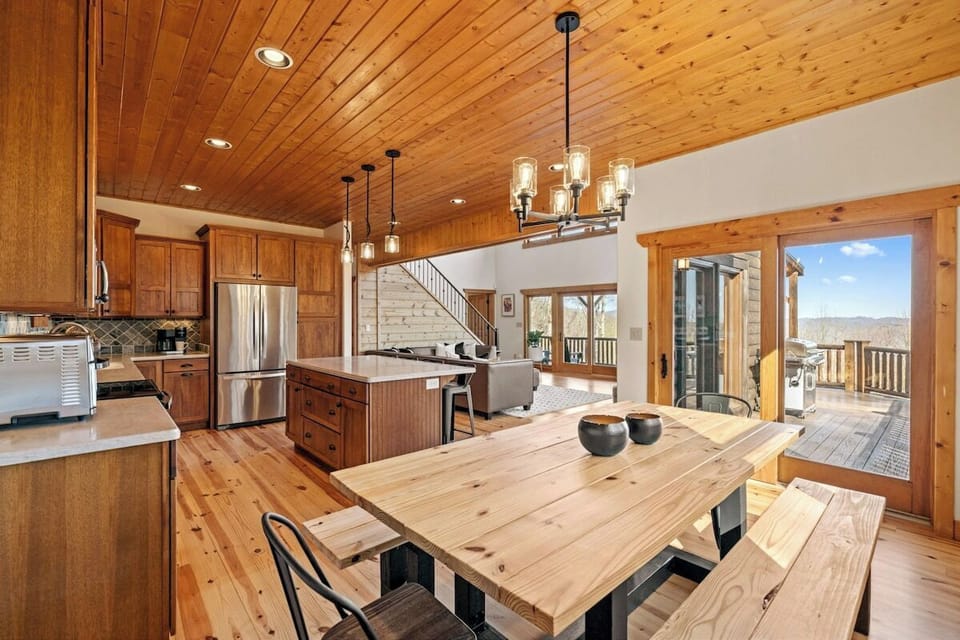 Open Floor plan for Family and Friends to Enjoy