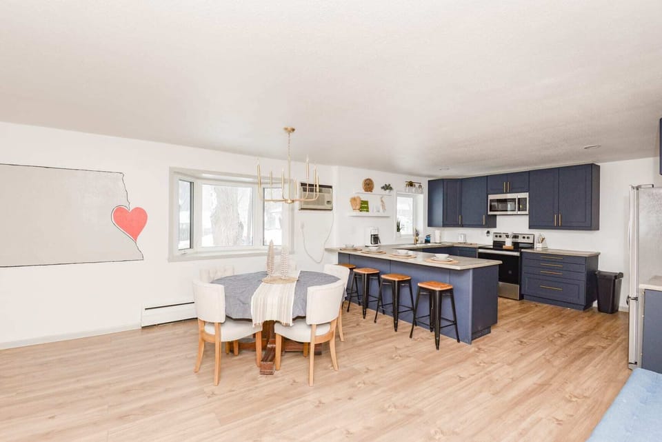 Fargo feature dining space