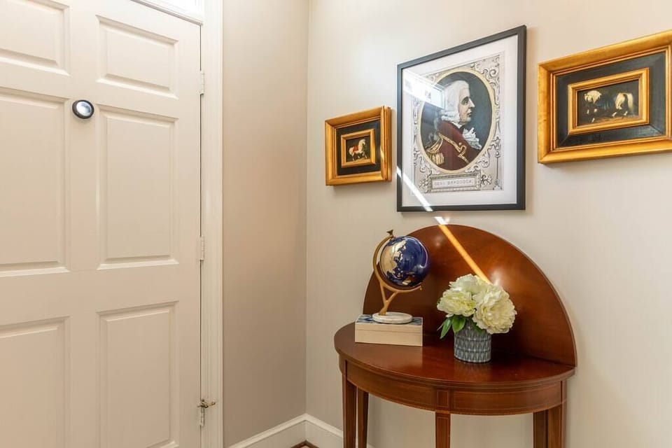 Braddock House is names after Gen Braddock who fought in the French and Indian War. Several roads and the Metro are named in his honor. 