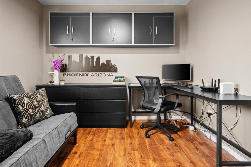 Bedroom 2 - Office w/Fulton 