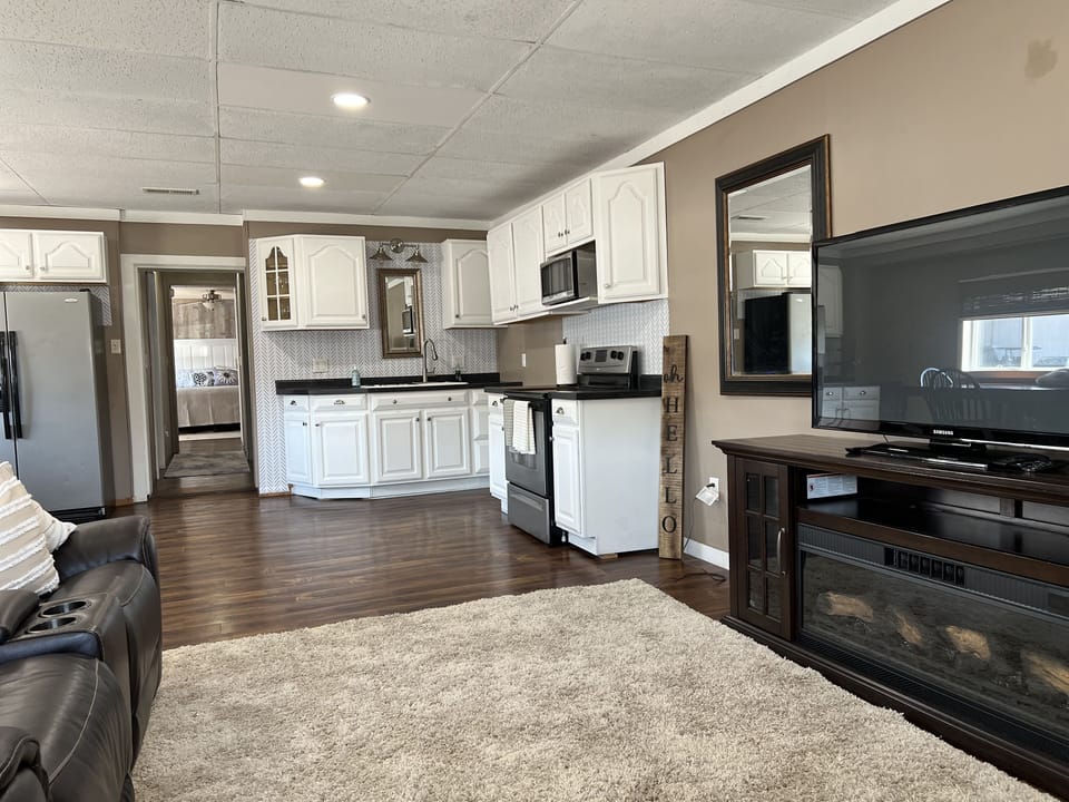 Open floor plan with kitchen and living room connected 