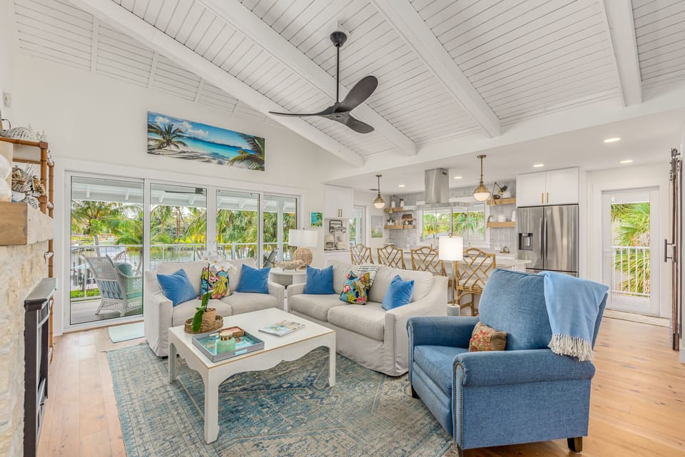 Open, light and bright Great Room