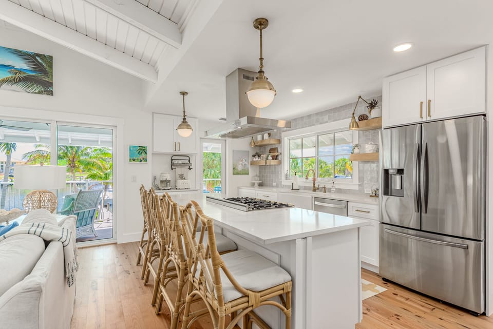 Quartz Island Kitchen with gas cooktop