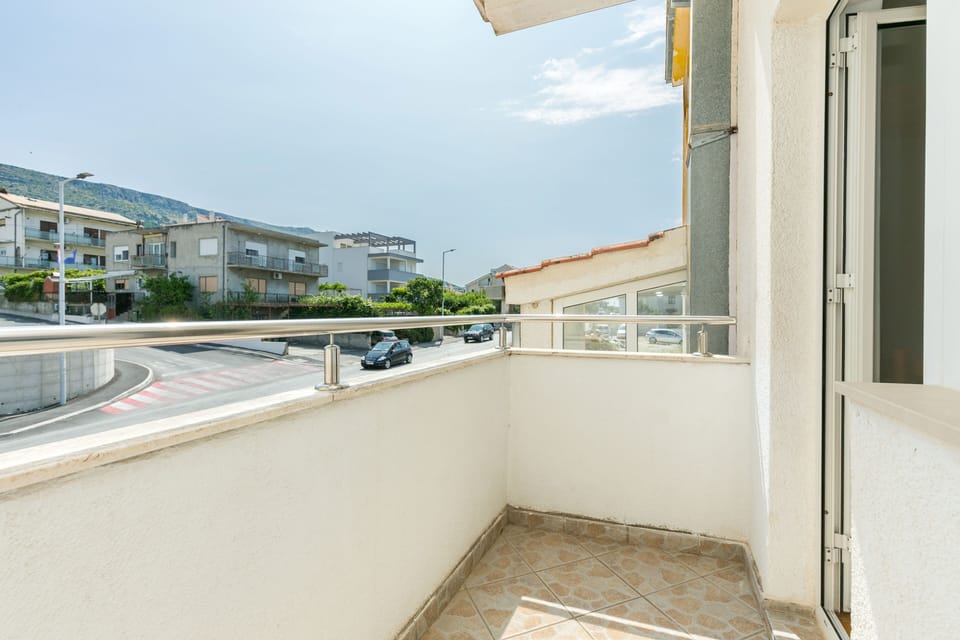 Balcony 2