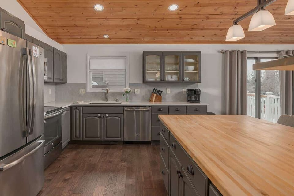 Large Kitchen