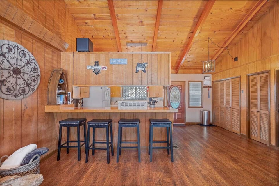 Additional kitchen seating