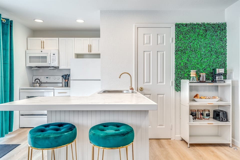 Breakfast bar and coffee station