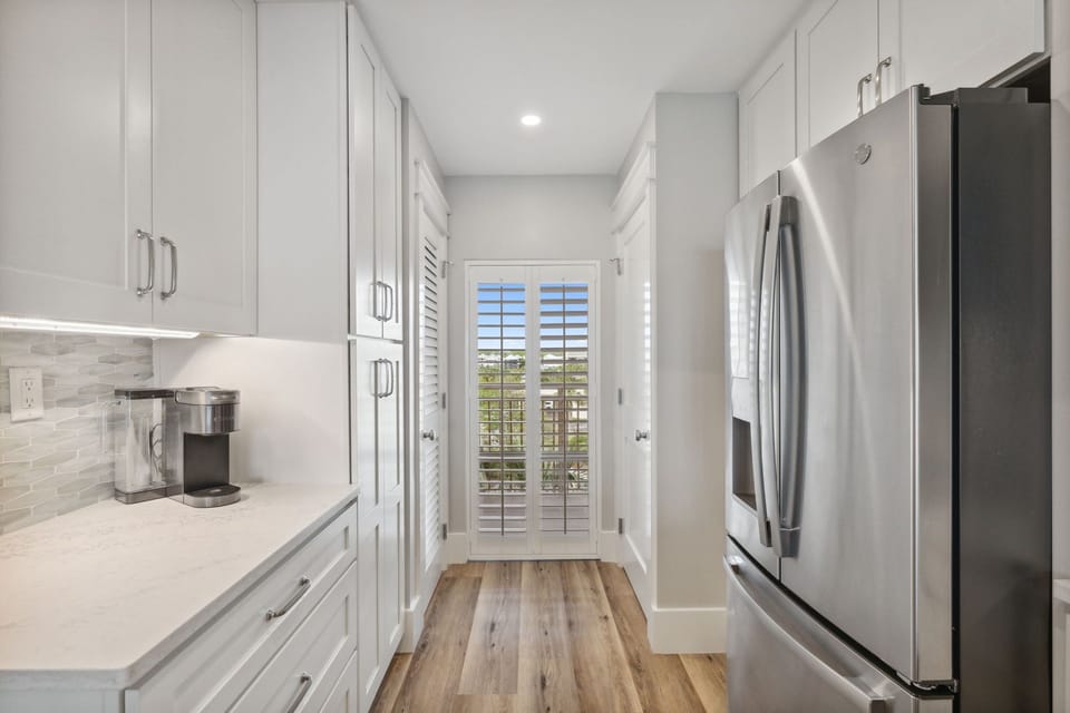 Alternate View of the Kitchen