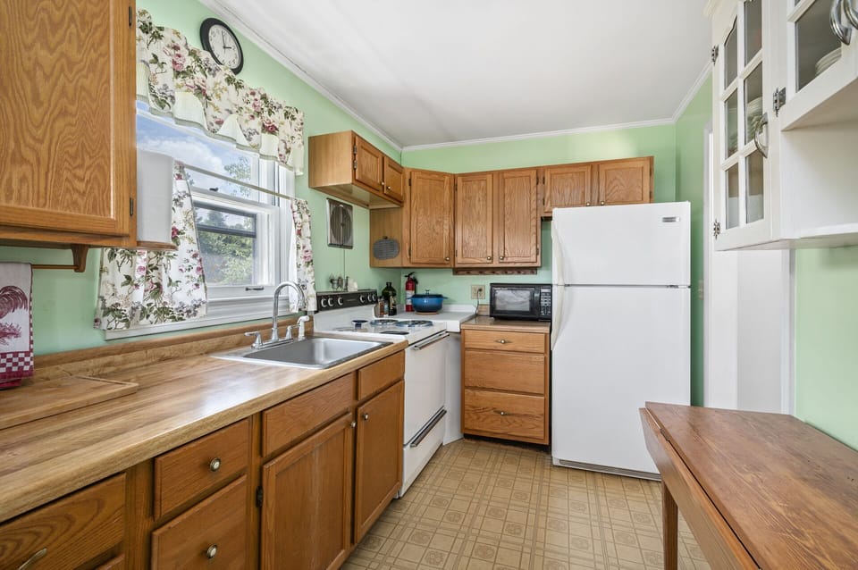 Well-Stocked Kitchen has all you need.