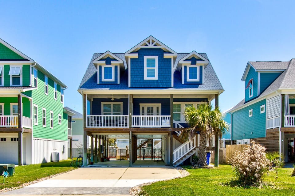 Welcome to Pool House!