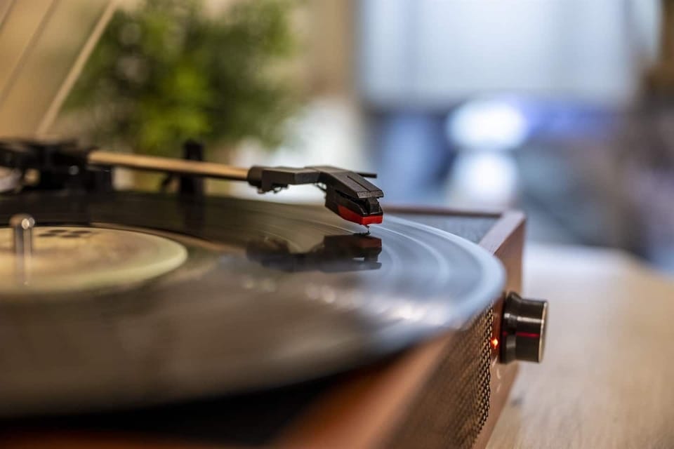 Vinyl Player