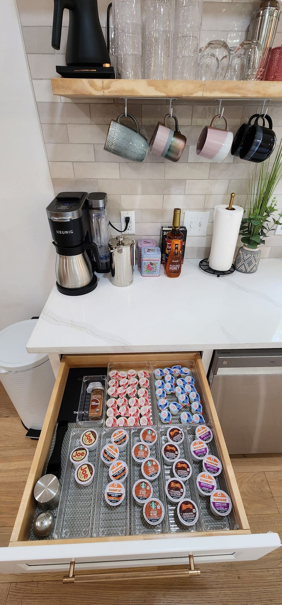 Dual Keurig machine which takes a large carafe and individual pods. 