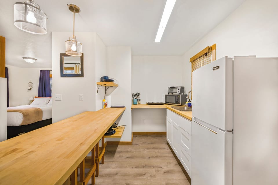 221a1c74-6e5a-479b-9712-1046449bc69b