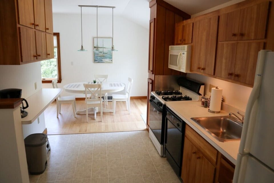 Kitchen Area (upstairs)