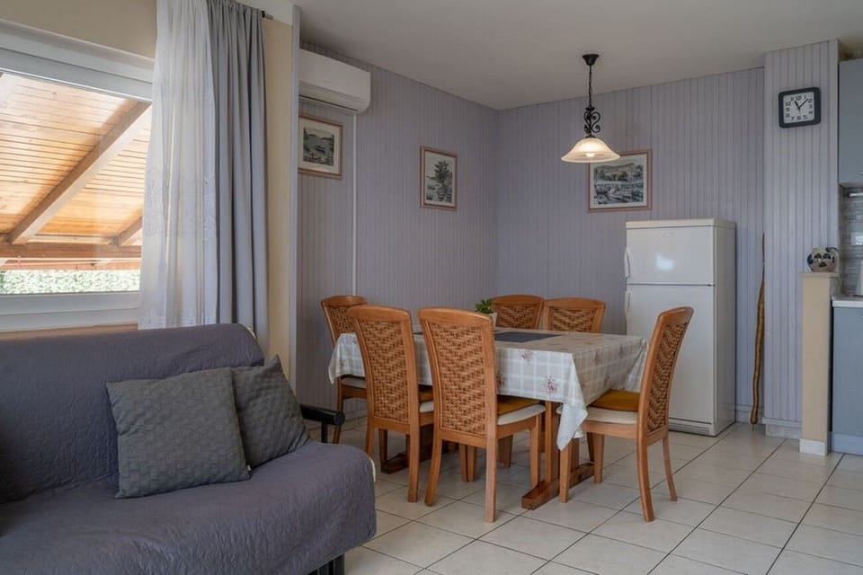 Dining room 1