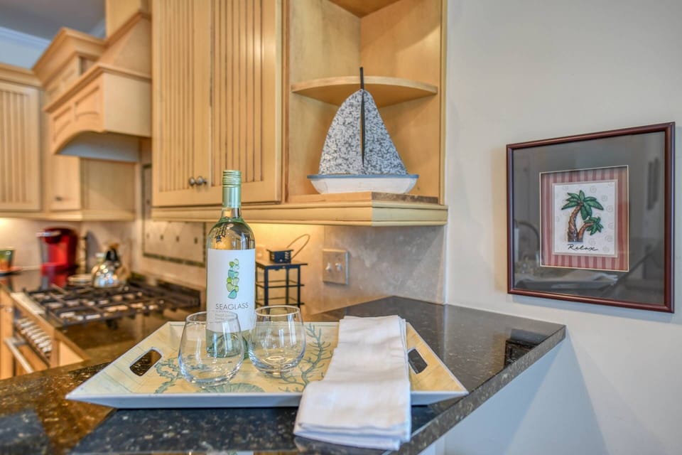 Create lasting memories as you enjoy good company and great wine in the beautifully furnished kitchen.