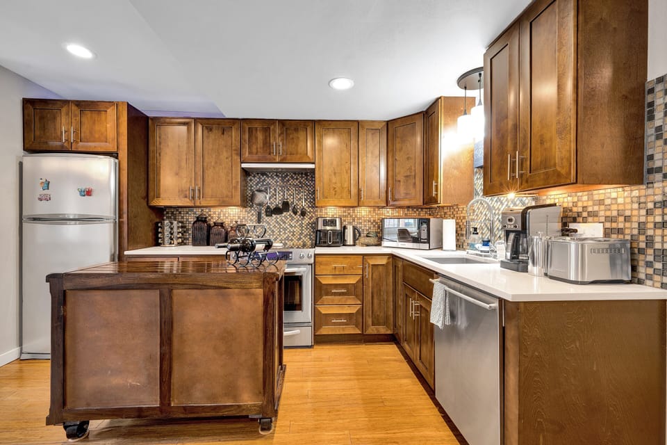 Full Kitchen