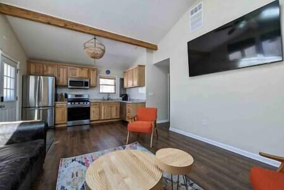 Living Area (6)