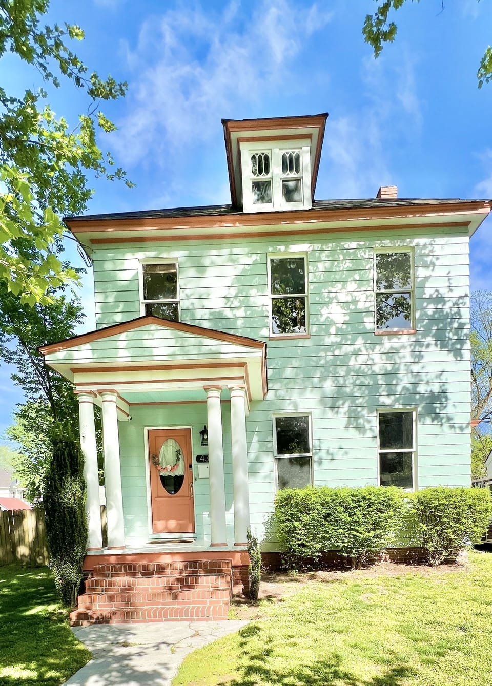 Coastal vibes driving up to house