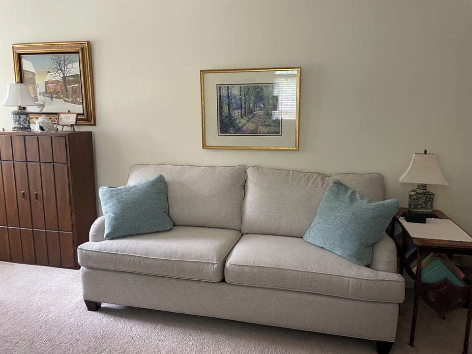 Upstairs Study with Queen Sofa Bed