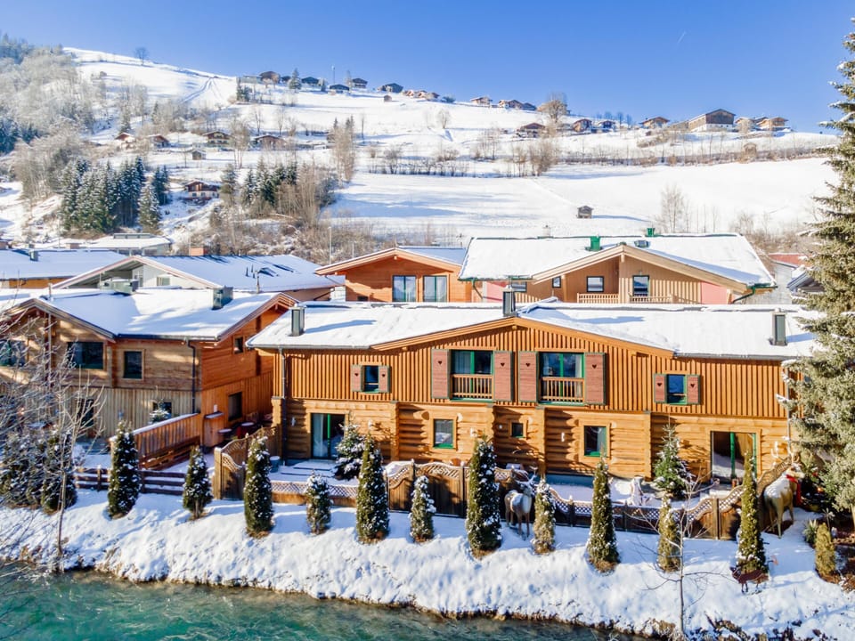 Holiday Home Exterior [winter]