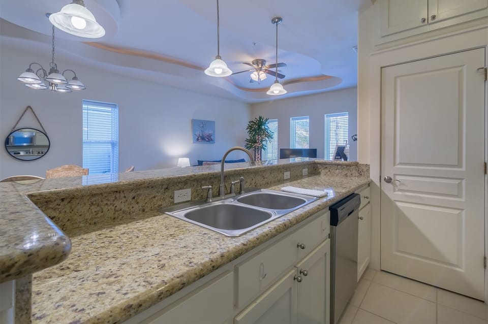 Entertain, cook and share good company