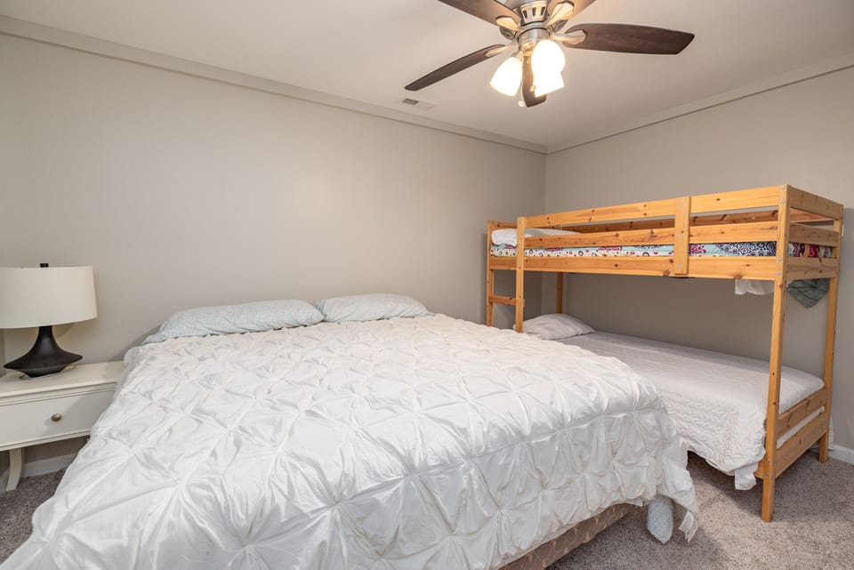 Br 6 Downstairs King with Twin Bunk  bed, Ceiling fan, night stands, Sleeps 4