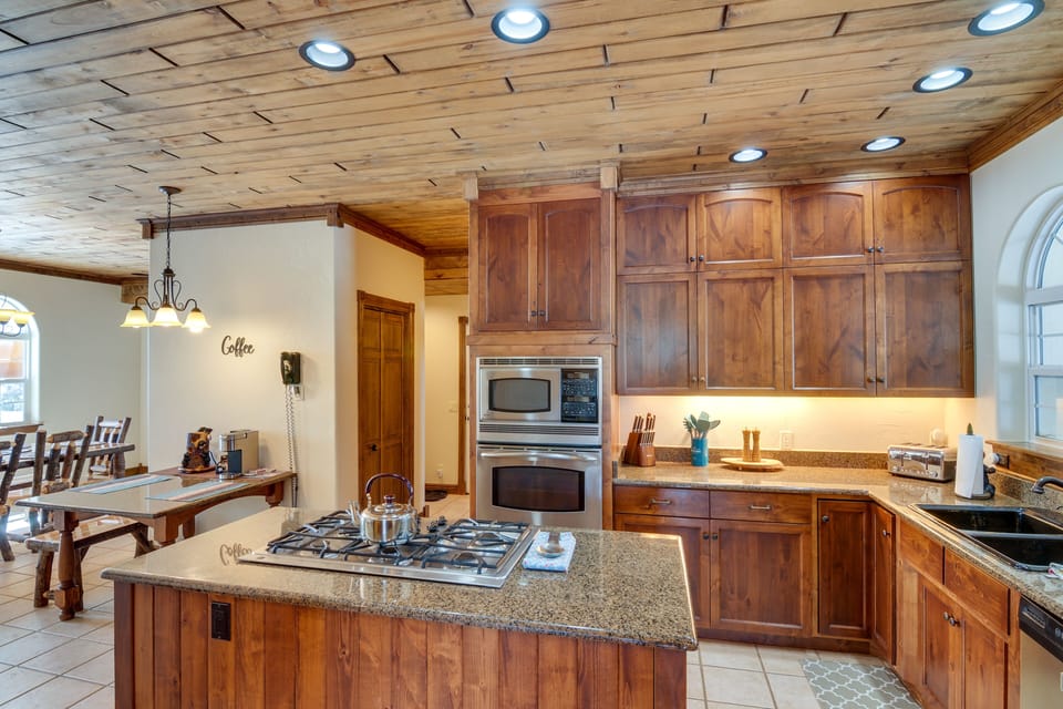 Kitchen | 1st Floor