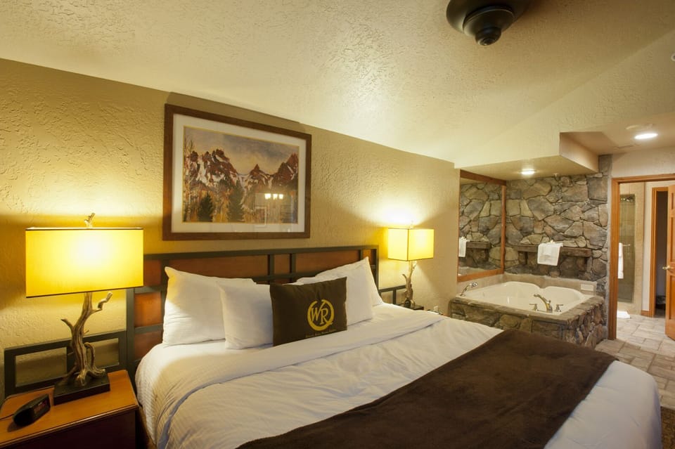 Master Bedroom with jacuzzi tub