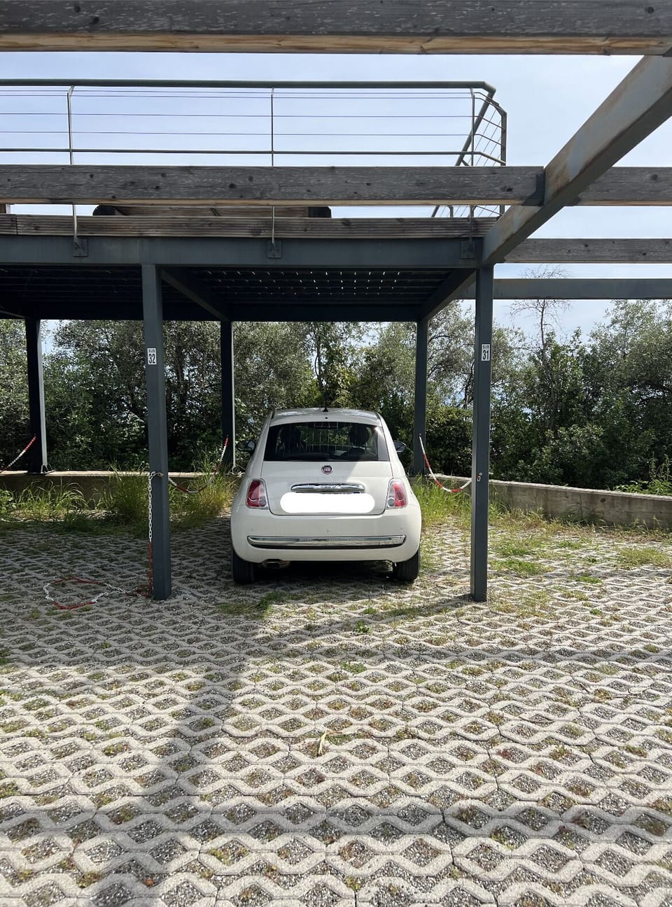 Parcheggio privato gratuito