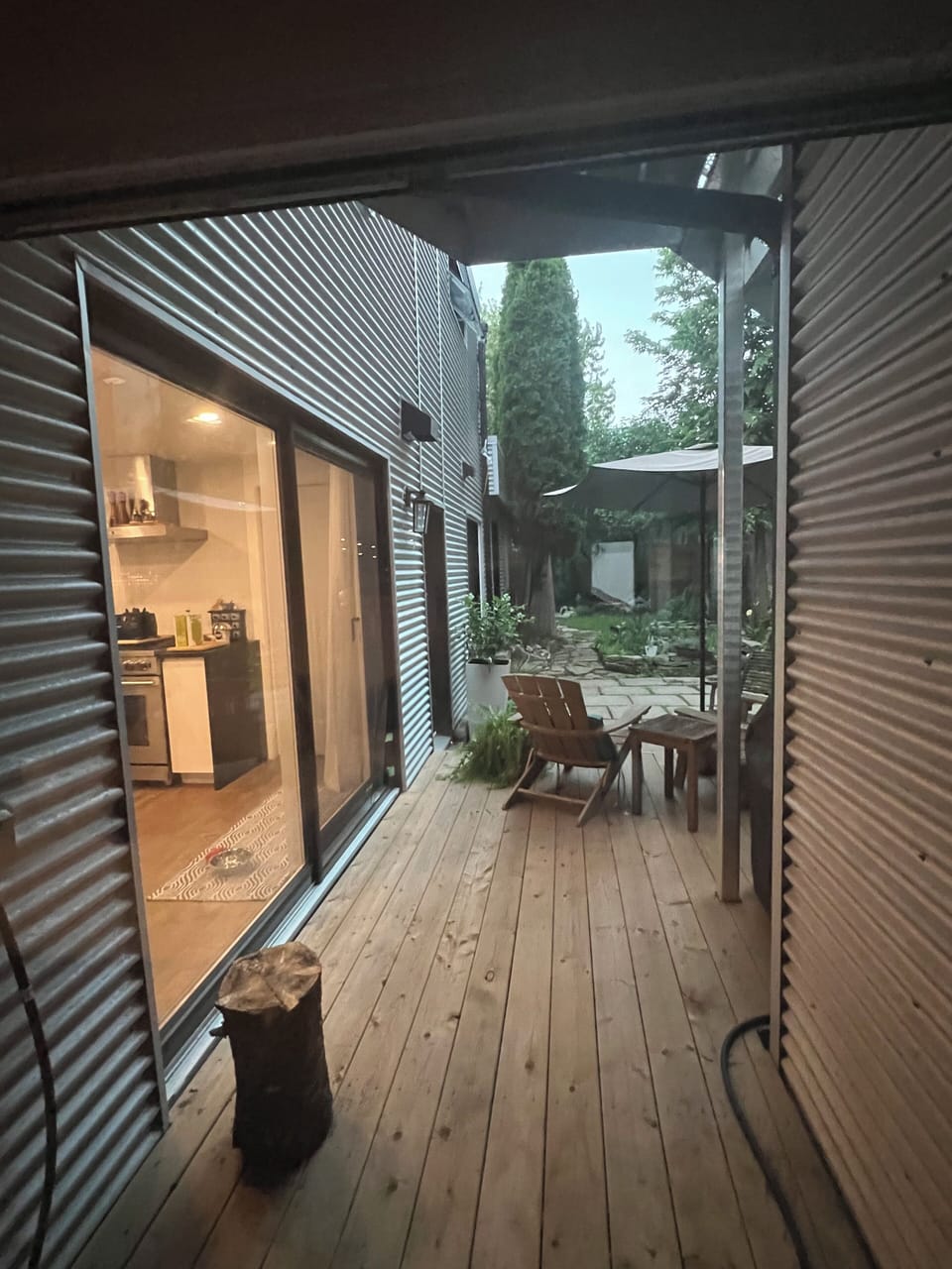 Outdoor dining