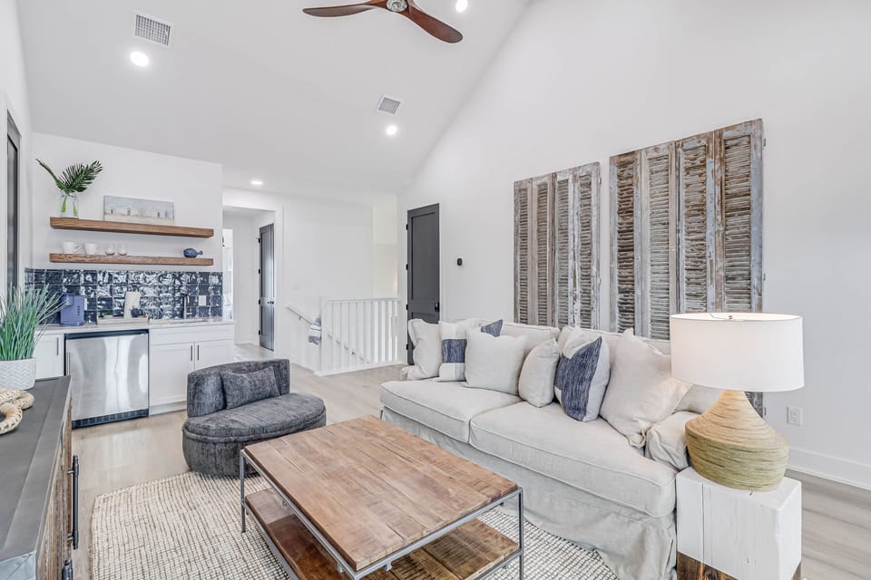 Second Living Room, 3rd Floor