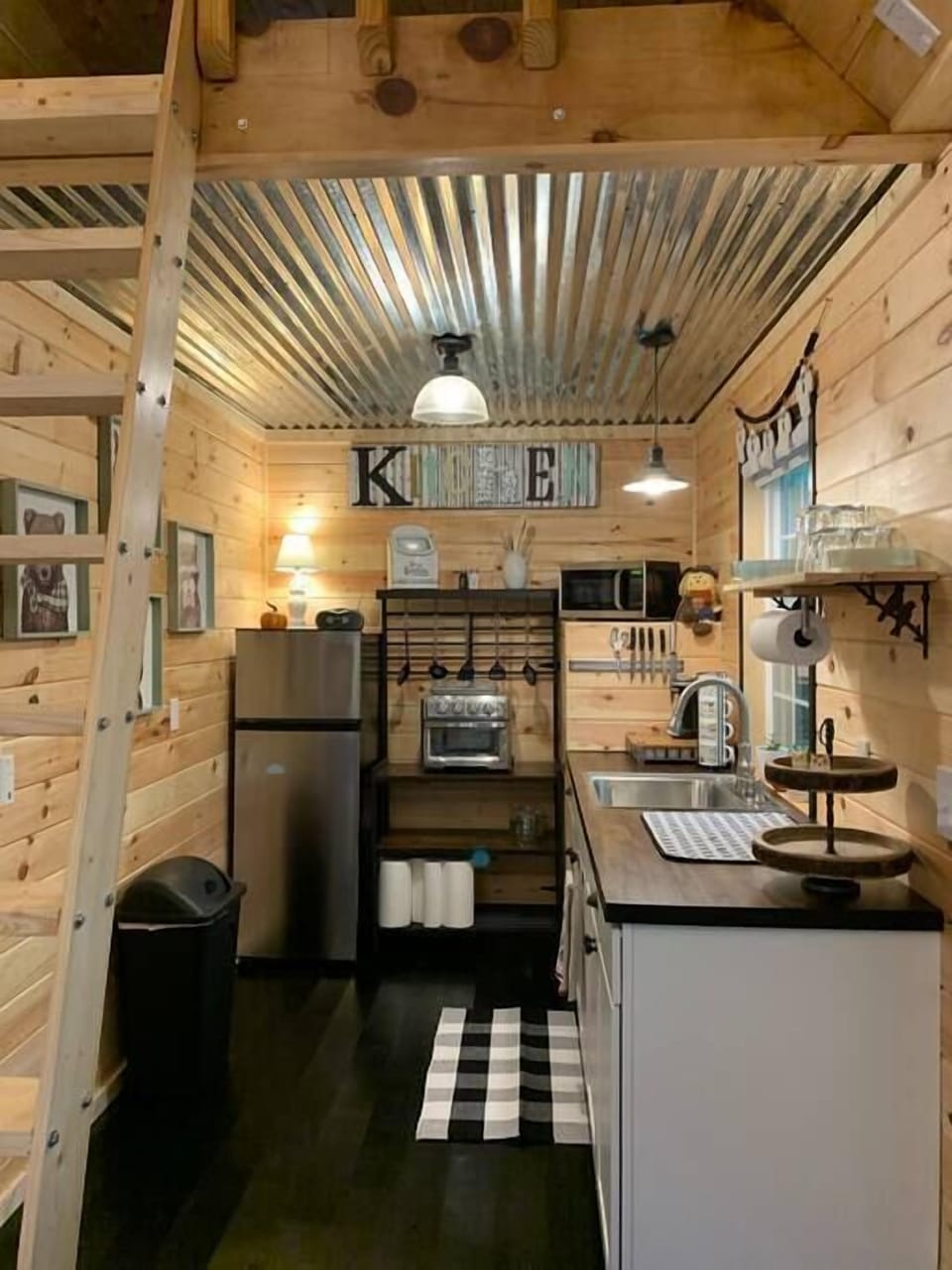 73dfa0a3 5d86 45a7 8dda 83590b63f0df